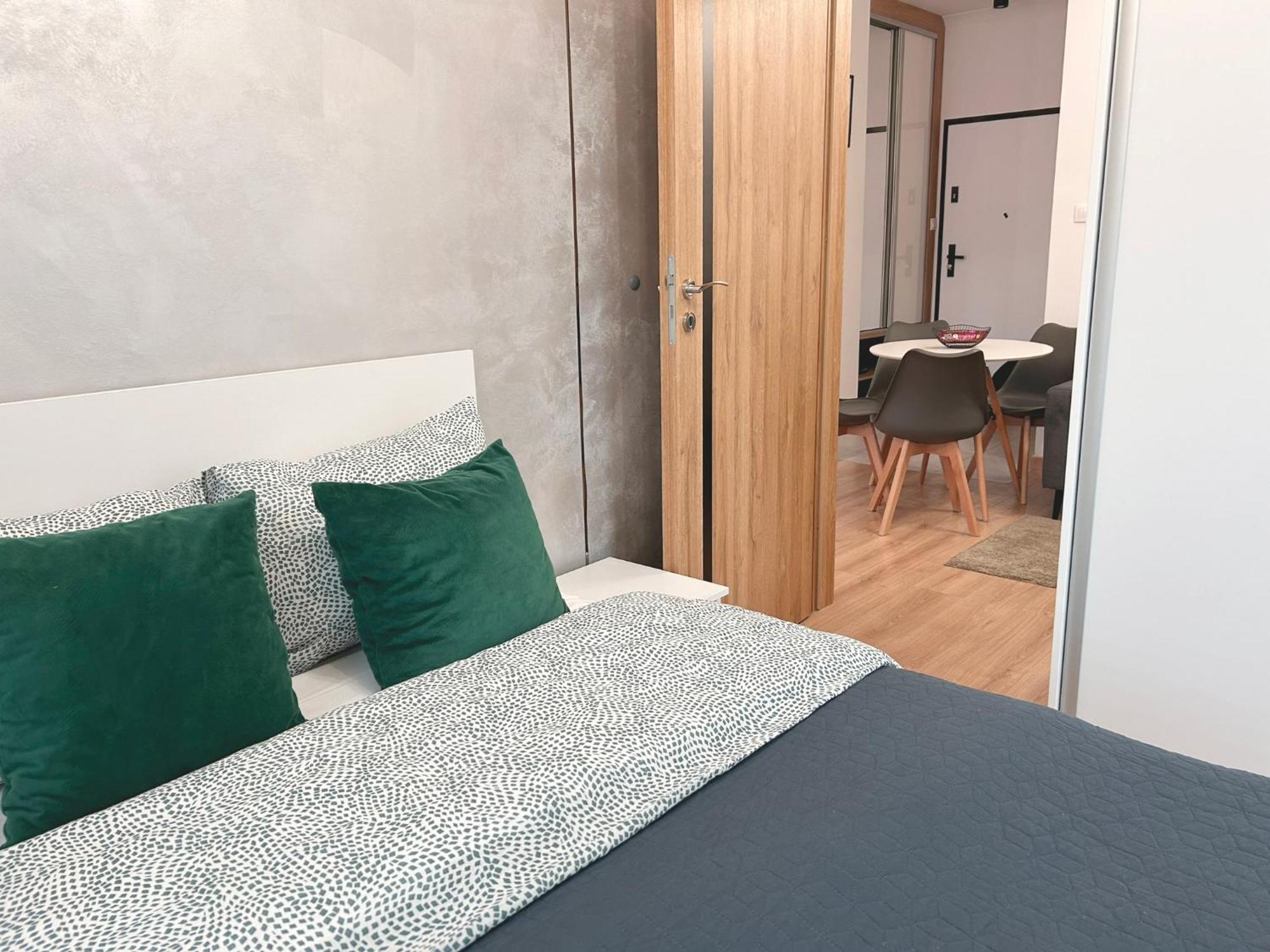 Deluxe Residence Apartment Краков Экстерьер фото